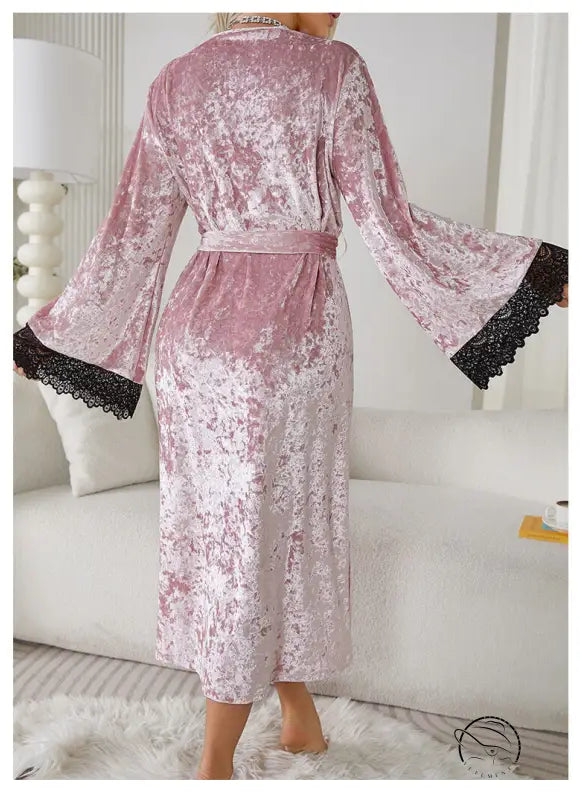 Pink lengthened bathrobe in crushed velvet with black lace trim, lace light luxury home wear
