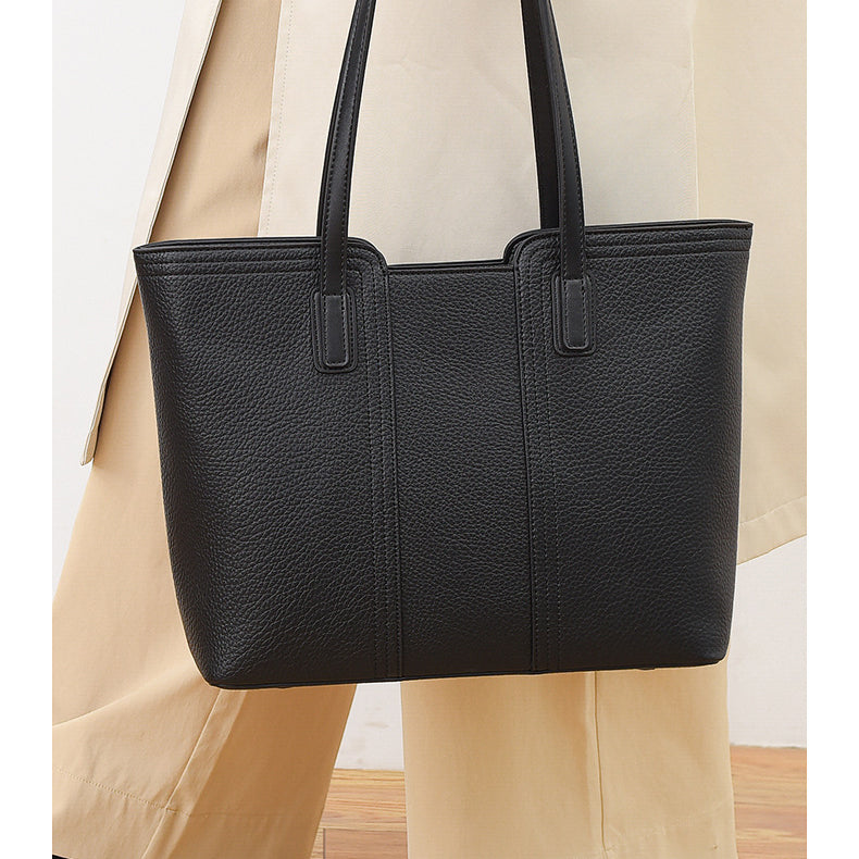 Enchanting Retro Shoulder Bag