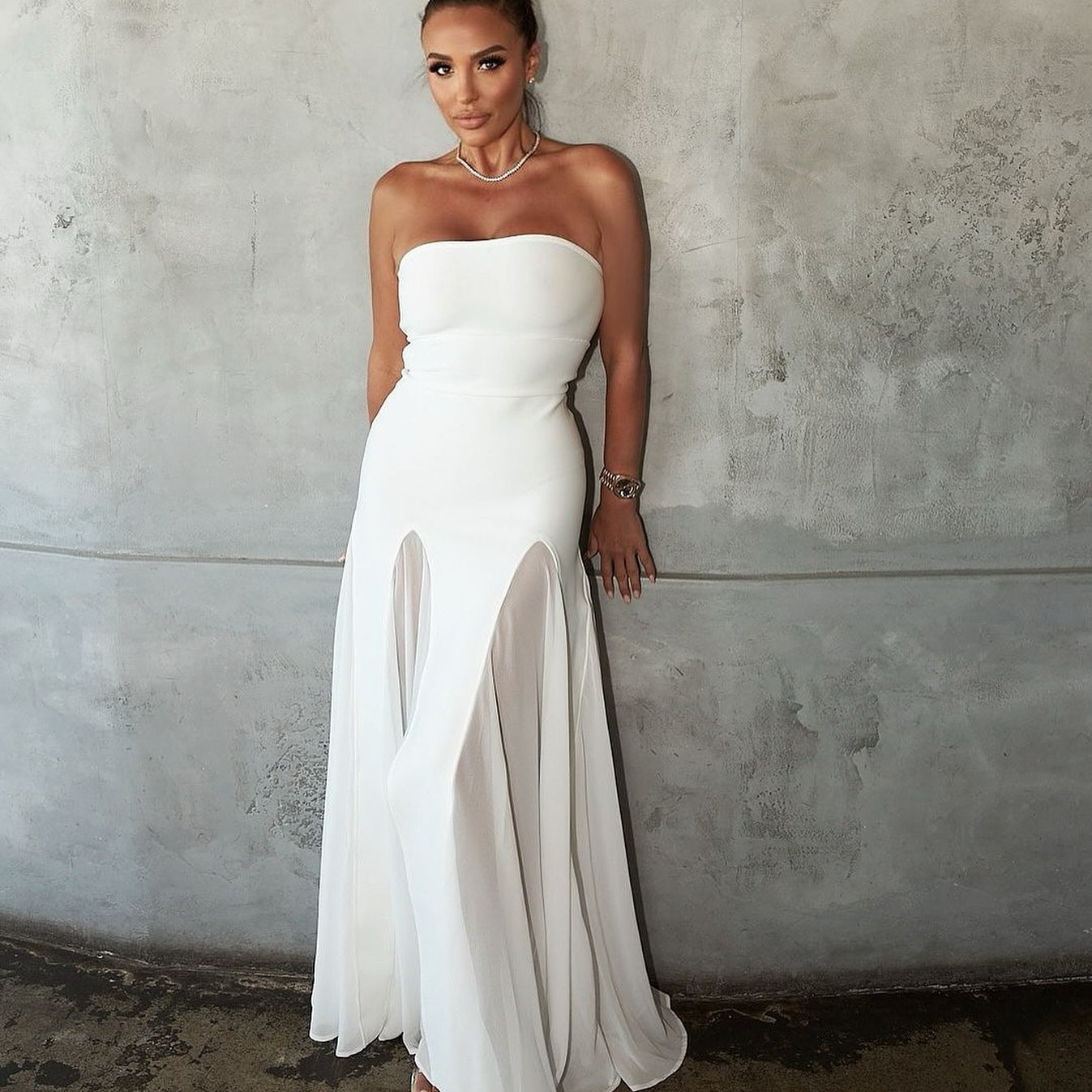 Elegant strapless white gown with side slits for stunning fashion and ملابس styles