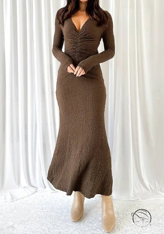 Beautiful knitted brown textured long-sleeved dress