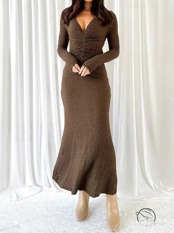 Beautiful knitted brown textured long-sleeved dress
