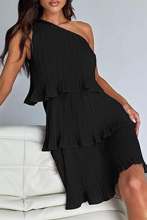 Black one-shoulder pleated dress Featuring stunning shoulder and layered stitching design