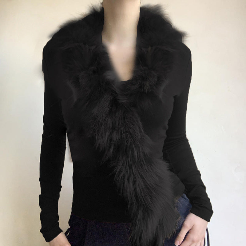 Elegant fur collar black long-sleeved top showcasing fashionable and luxurious ملابس style