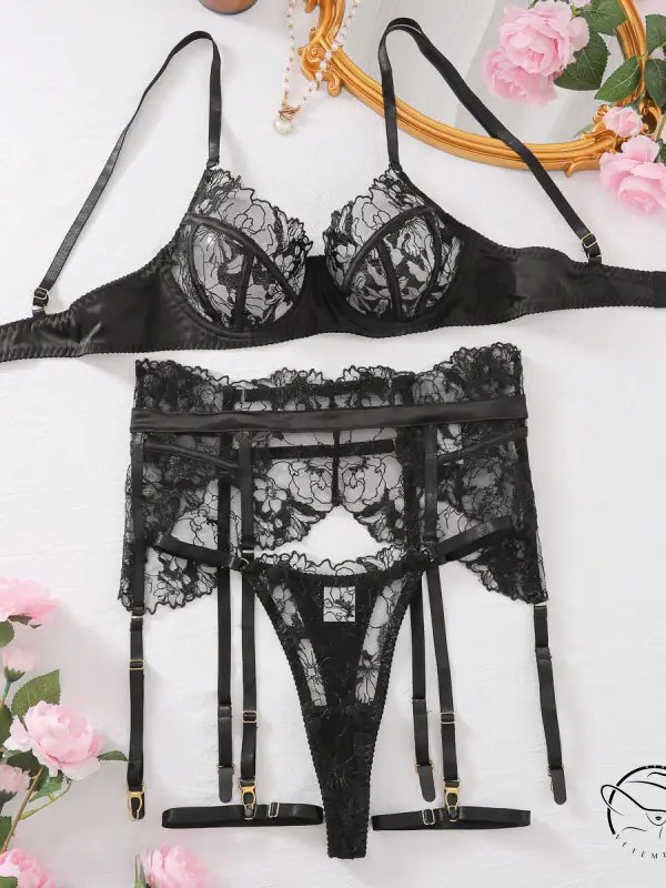 Black lace embroidery lingerie set with steel ring push-up, sheer cutout