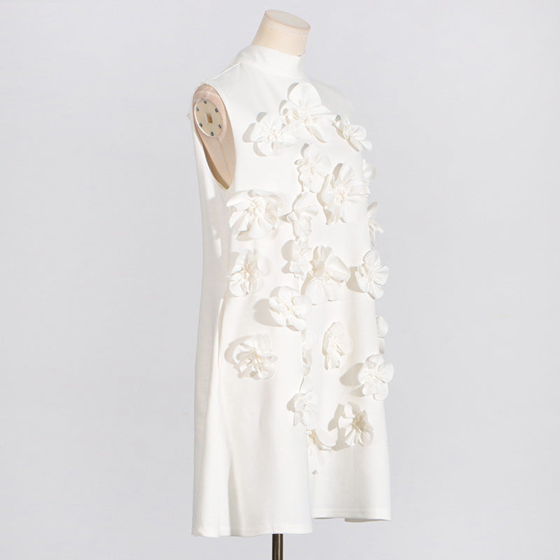 White sleeveless floral dress with tie bow detail from Retro Socialite Summer Fashion