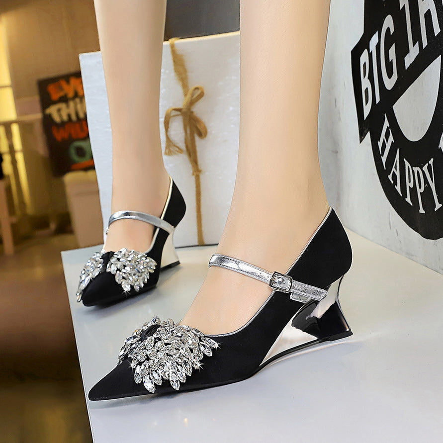 Light Luxury Pointed Toe High Heel