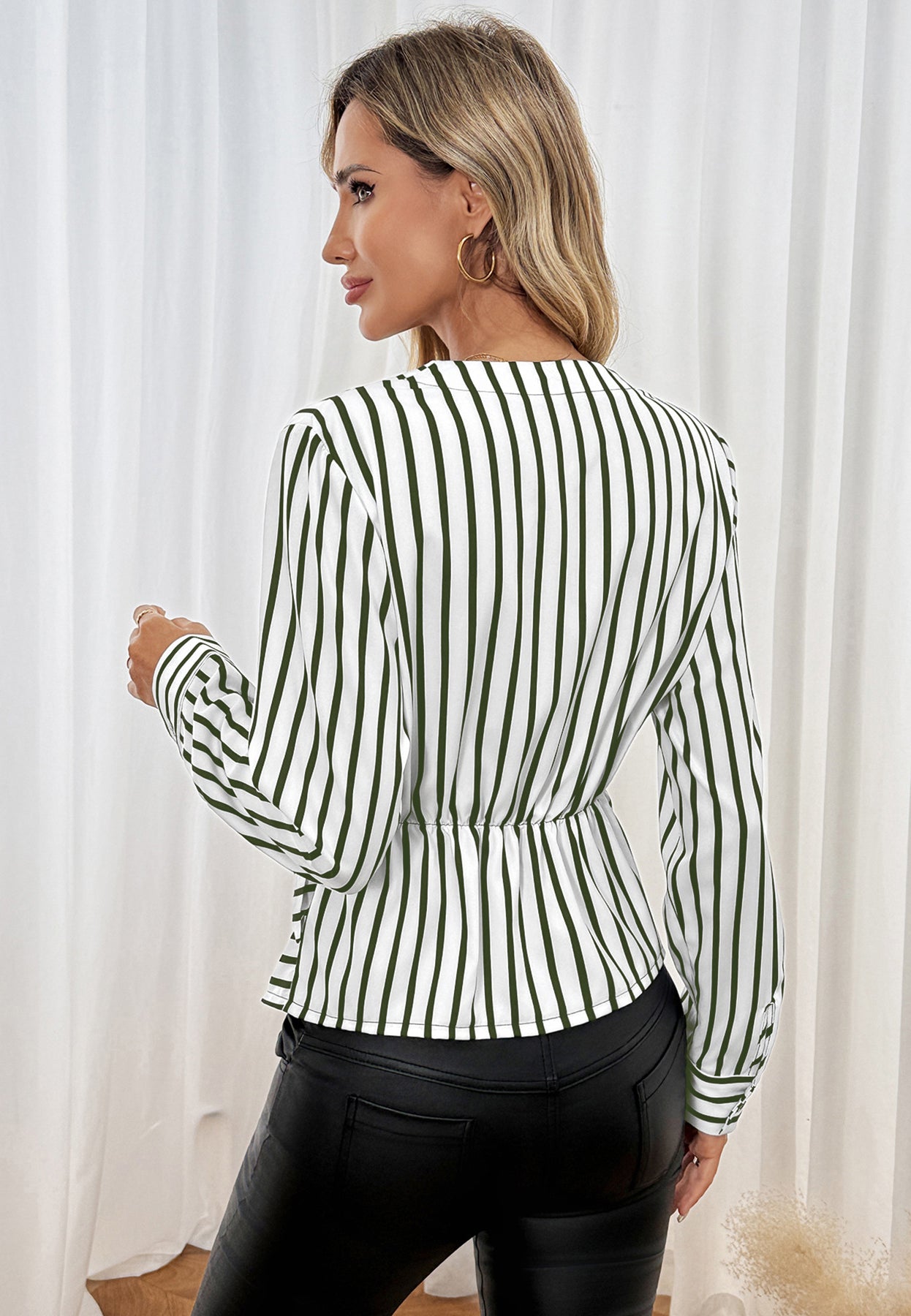 Casual Office Shirt: Striped Langry Fashion Blouse with Fitted Waist