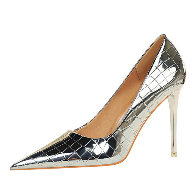 Metal Stone Pattern Retro High Heels