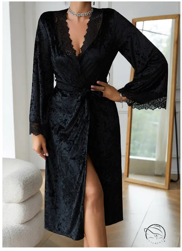 Black velvet lengthened bathrobe with lace trim, lace light luxury home wear