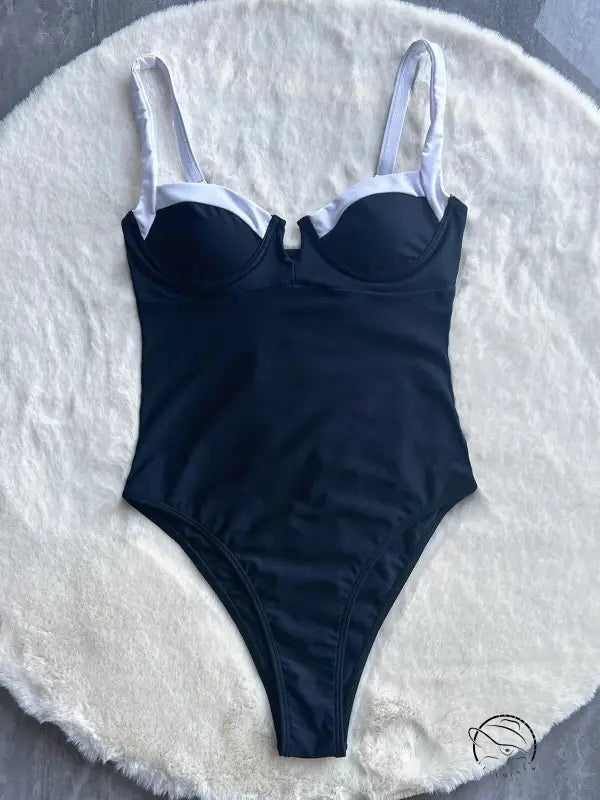 Black and white langry fashion one-piece swimsuit