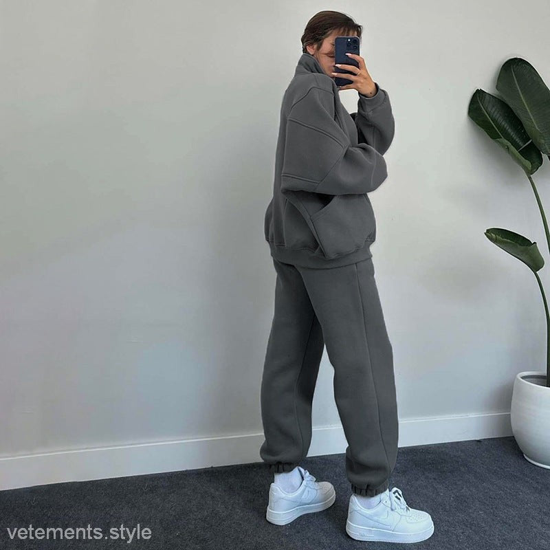 CARDIGAN SWEATER SUIT-VETEMENTS