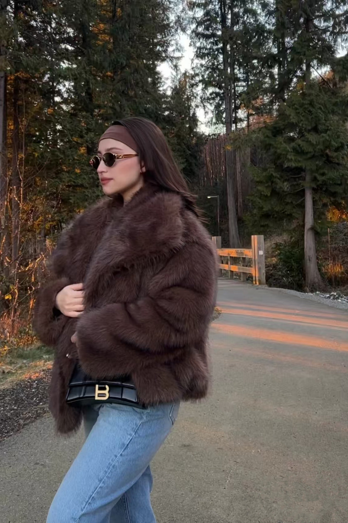 Elegant Langry faux fur brown black pointed coat with soft texture