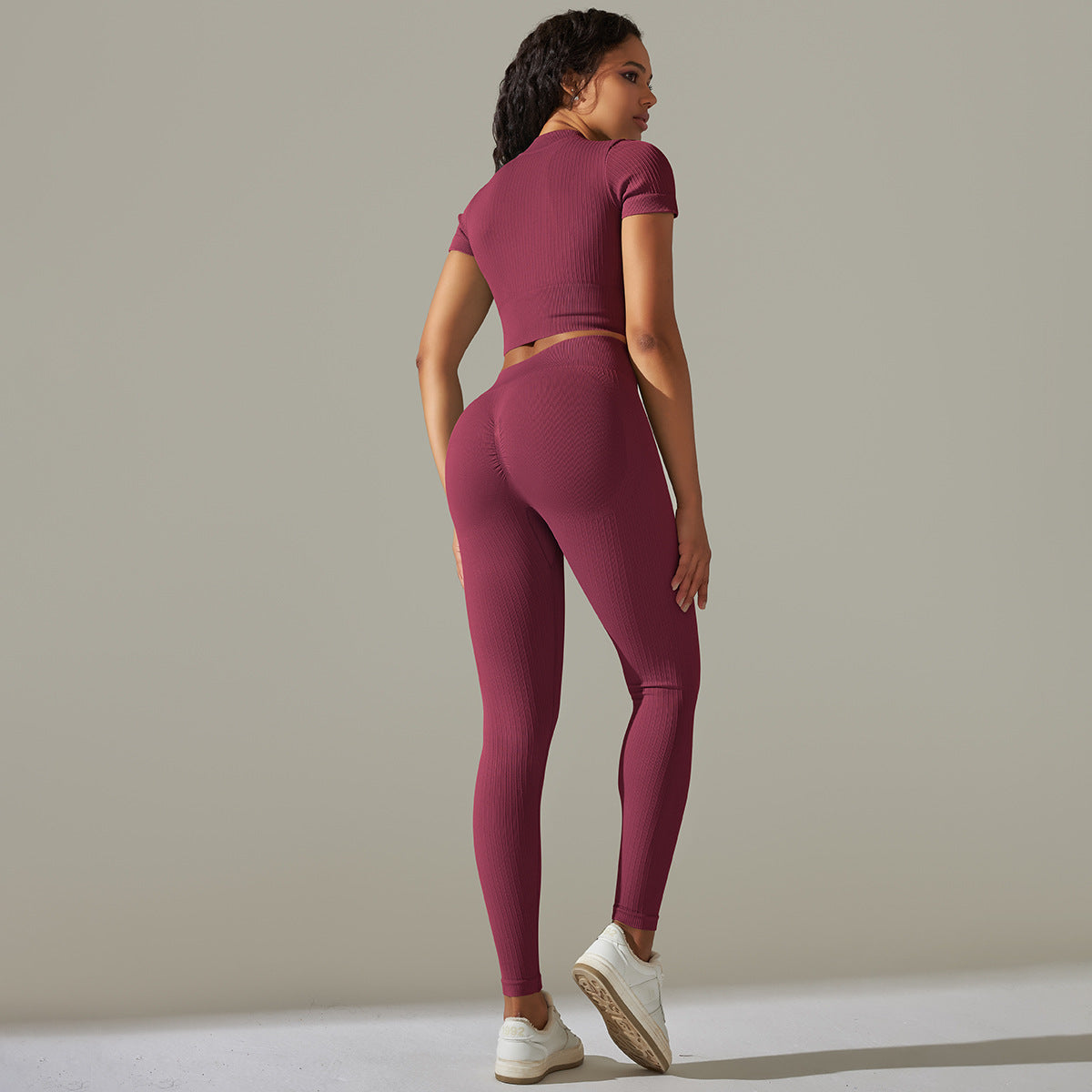 Seamless knitted peach hip high waist yoga set with Burgundy ribbed workout fabric