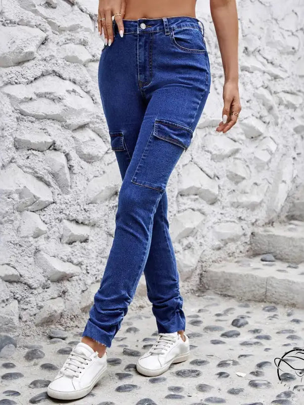 Blue denim cargo pants with pockets, langry fashion jeans, white sneakers