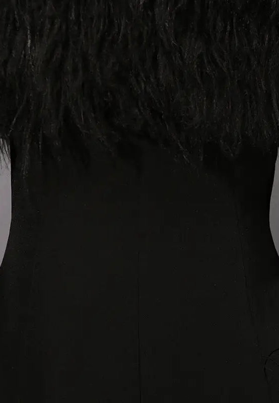 Elegant business blazer: black fur-trimmed langry fashion jacket