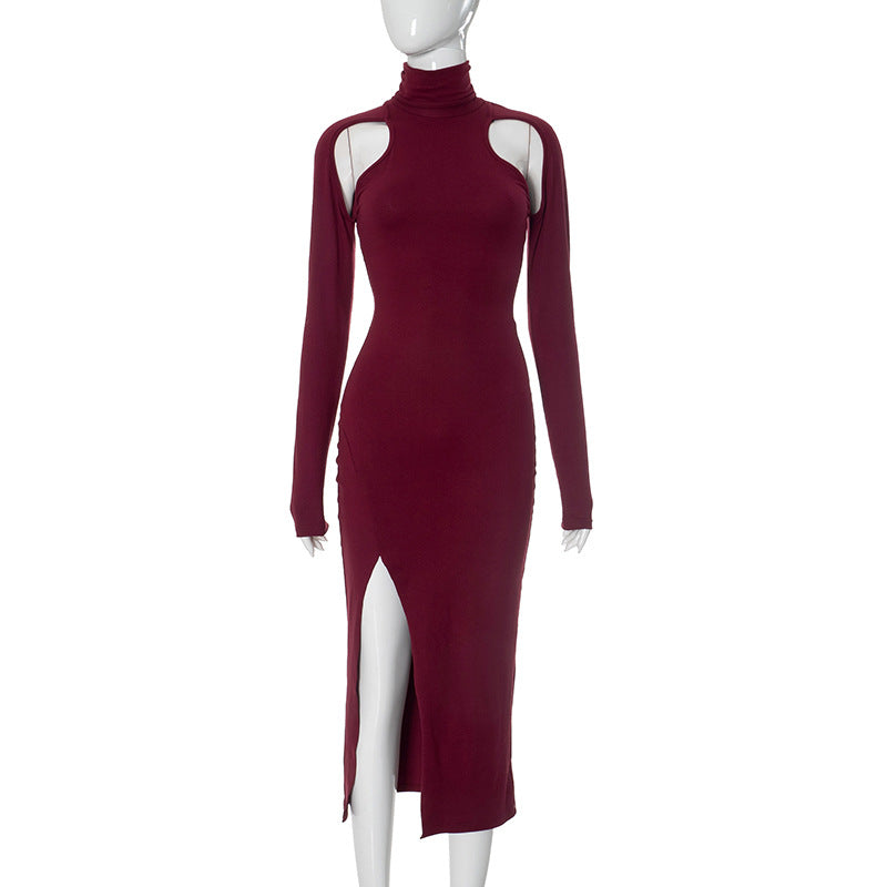 Elegant Burgundy Turtleneck Midi Dress with Long Sleeves and Thigh-High Slit for Fashion Enthusiasts