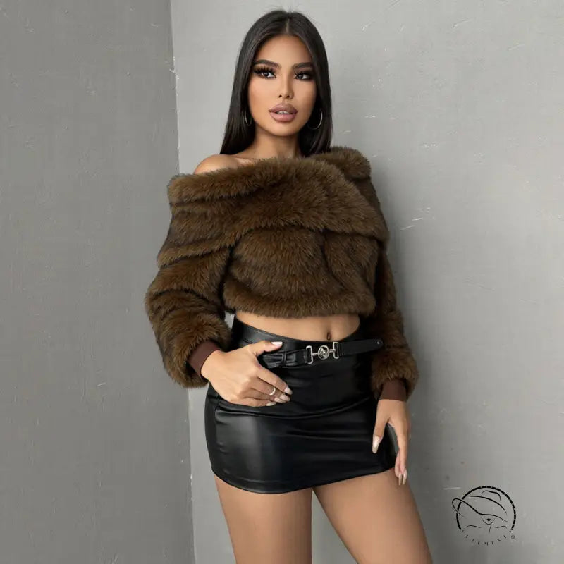 Cozy langry fashion plush off-shoulder brown faux fur crop top