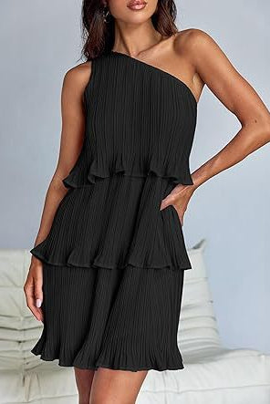 Black one-shoulder layered stitching hem pleated sleeveless dress showcasing stunning shoulder design
