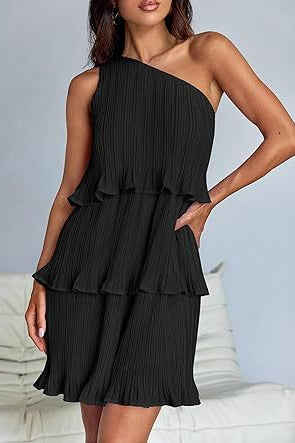 Black one-shoulder layered stitching hem pleated sleeveless dress showcasing stunning shoulder design