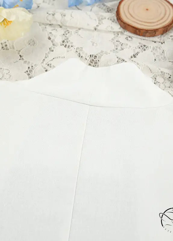 White high-neck langry top in cotton loose cardigan lace up nightgown