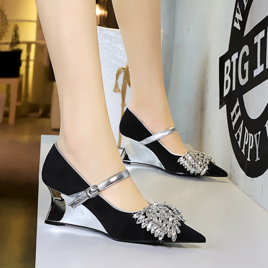 Light Luxury Pointed Toe High Heel
