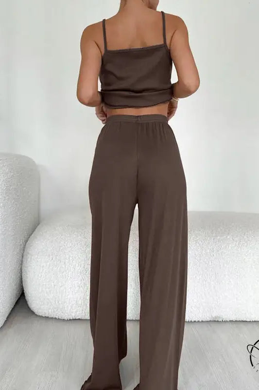 Brown comfortable knitted pajamas set with crop top and wide-leg pants