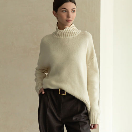 Cream cashmere turtleneck sweater in Langry fashion ملابس
