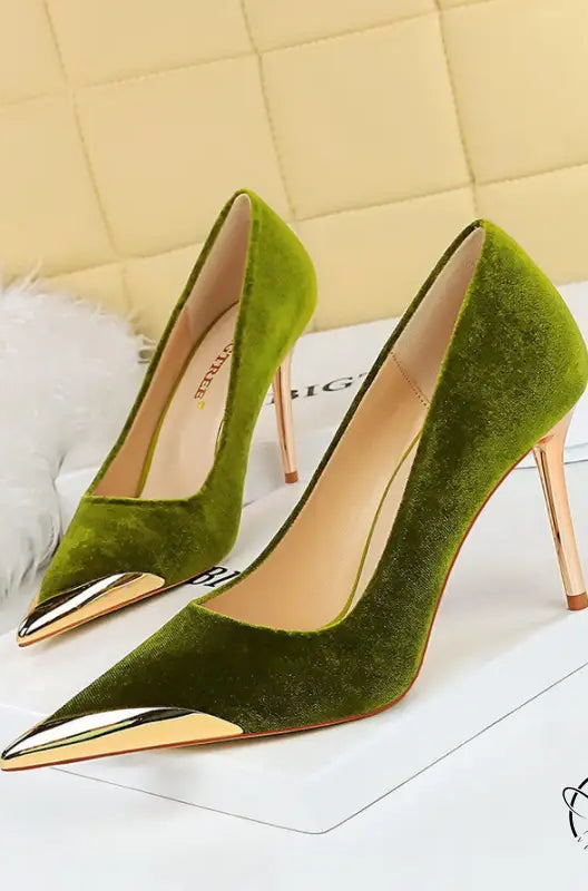 Olive green velvet langry high heels with gold tips for fashion