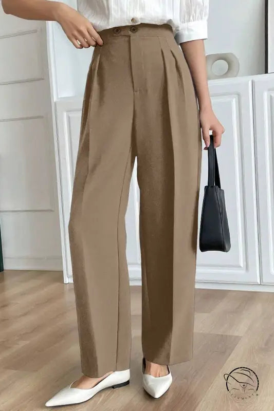 Beige high-waisted langry fashion trousers with pleats and buttons