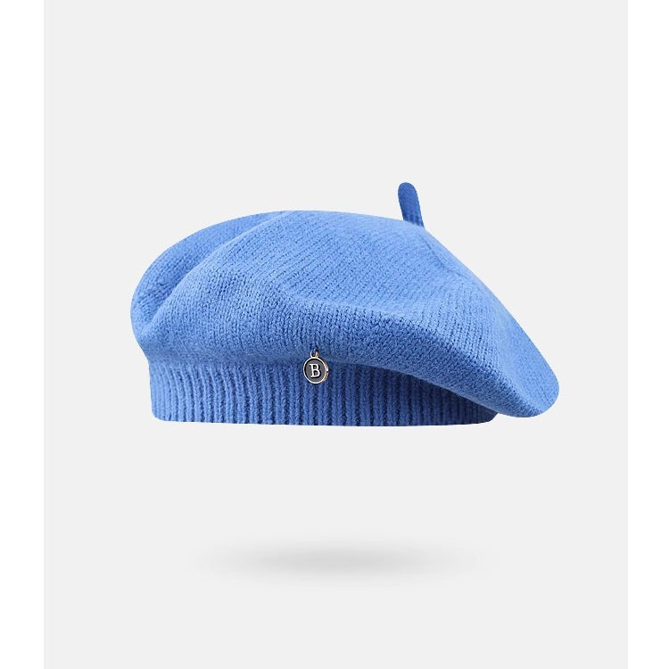 Blue knitted beret with B charm, stylish Korean painter cloud hat for fashion and ملابس
