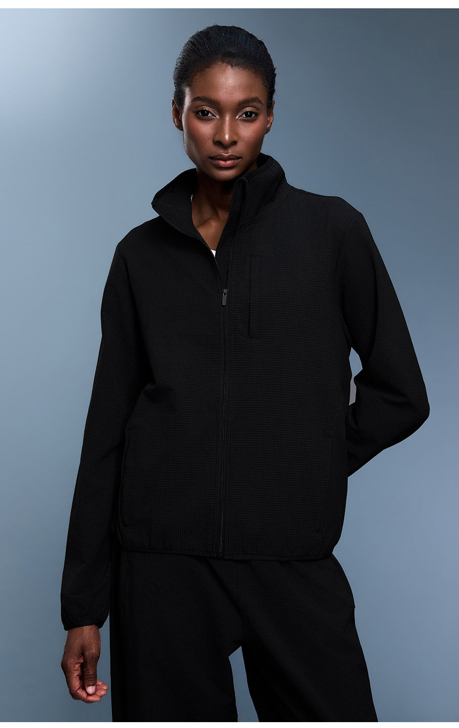 Langry black fleece zip-up hoodie with ribbed cuffs for outdoor fashion