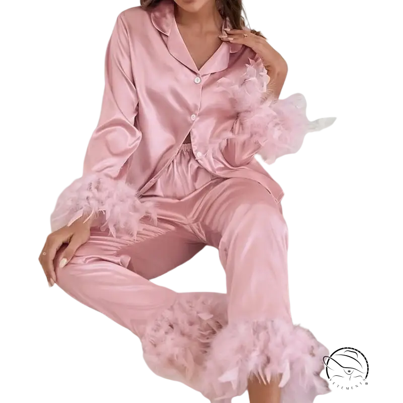 Elegant pajamas suit in pink satin ice silk with fluffy feather trim