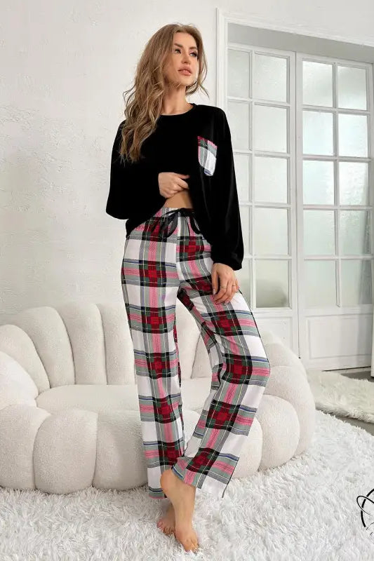Women’s winter long sleeve black top with plaid pocket and matching pajama pants