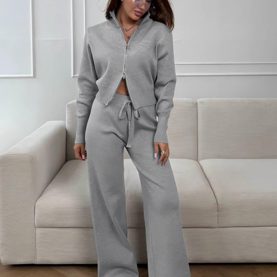 Langry fashion grey hoodie and sweatpants set with drawstrings and white sneakers