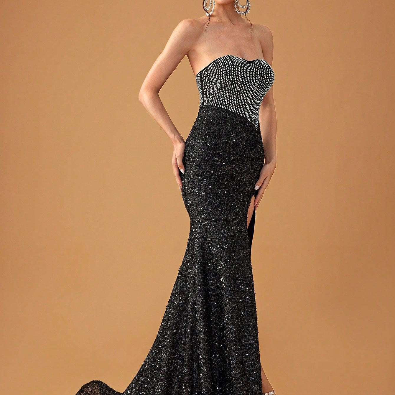 Elegant strapless sequined gown from Enchanting Evening Dress in modern fashion ملابس