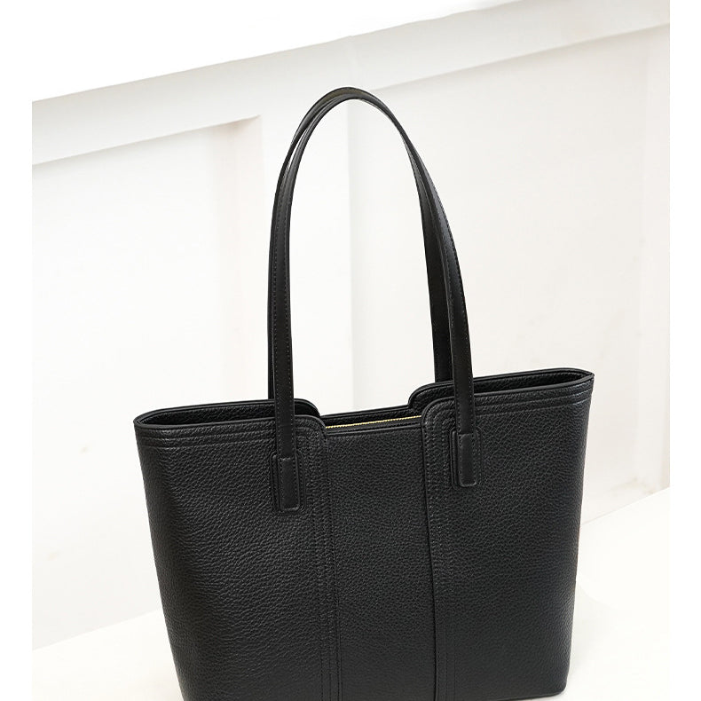 Enchanting Retro Shoulder Bag