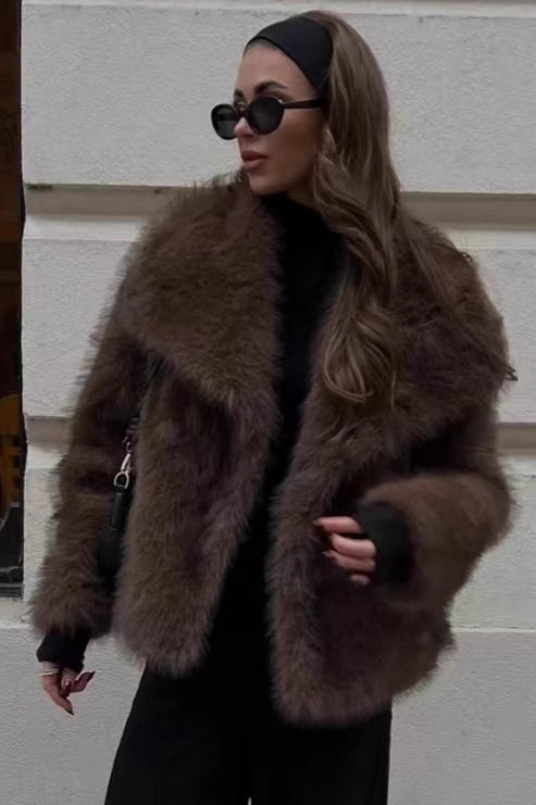 Elegant Langry faux fur fox coat in brown with black trim