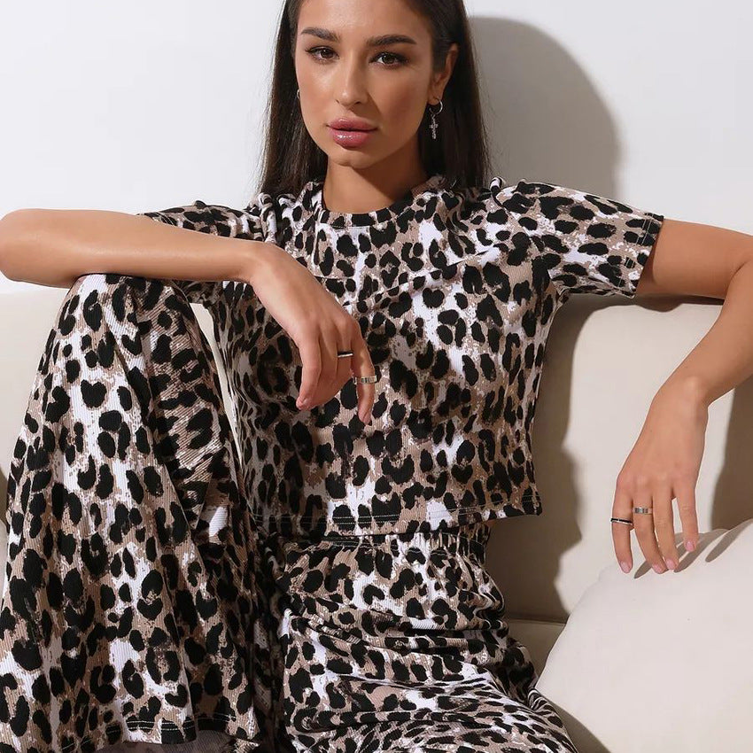 Slim fit leopard print lounge set for women, stylish and versatile home wear