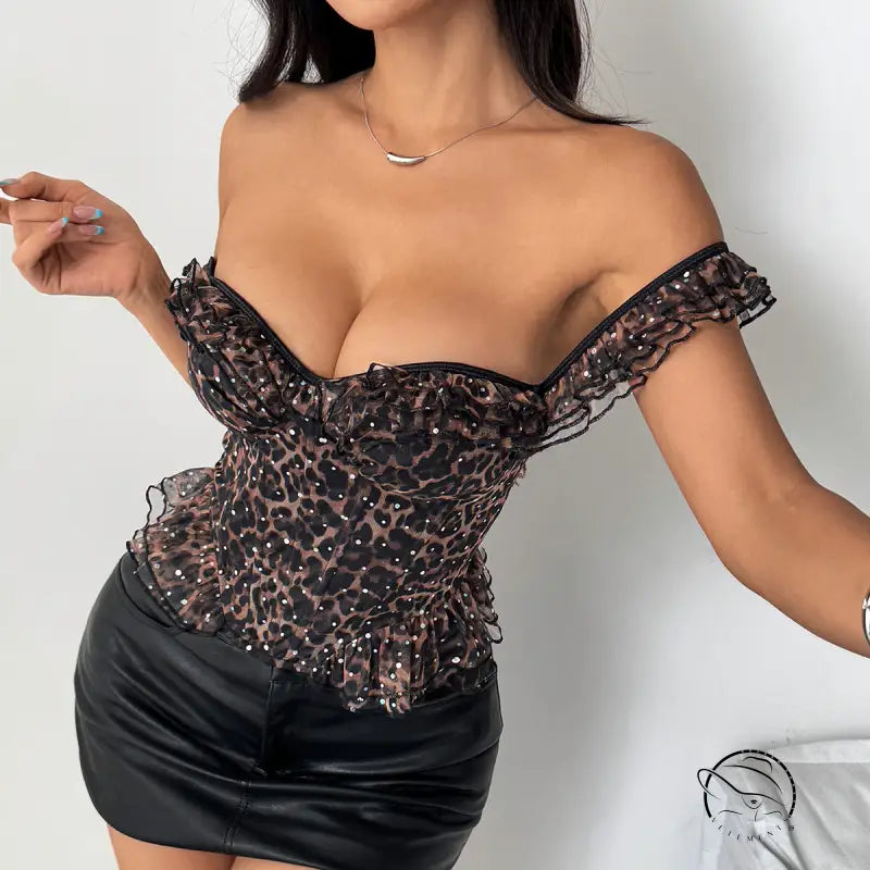 Elegant langry fashion ملابس: leopard print off-shoulder top with lace trim