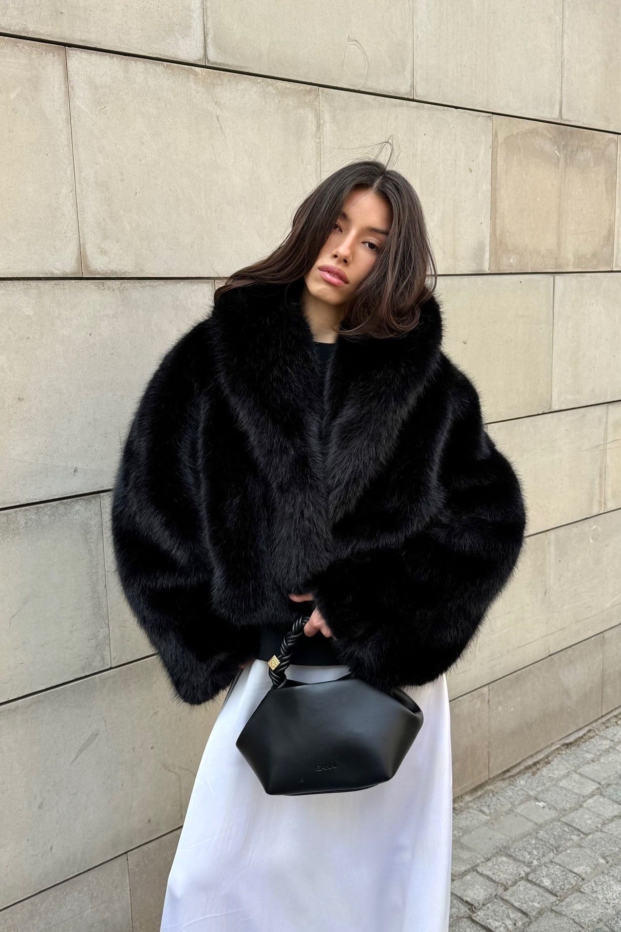 Cozy Short Faux Fur Coat with Black Fur, Wide Sleeves, High Collar