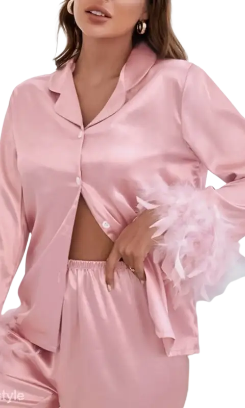 Elegant pajamas suit in pink satin ice silk with feathered cuffs