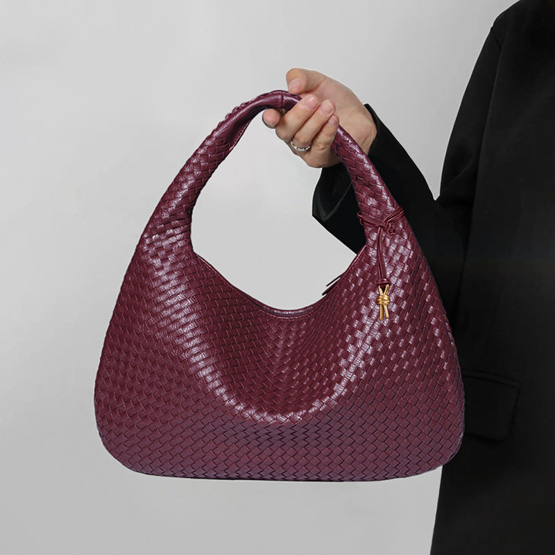 Burgundy woven leather hobo bag for casual fashion and ملابس elegance