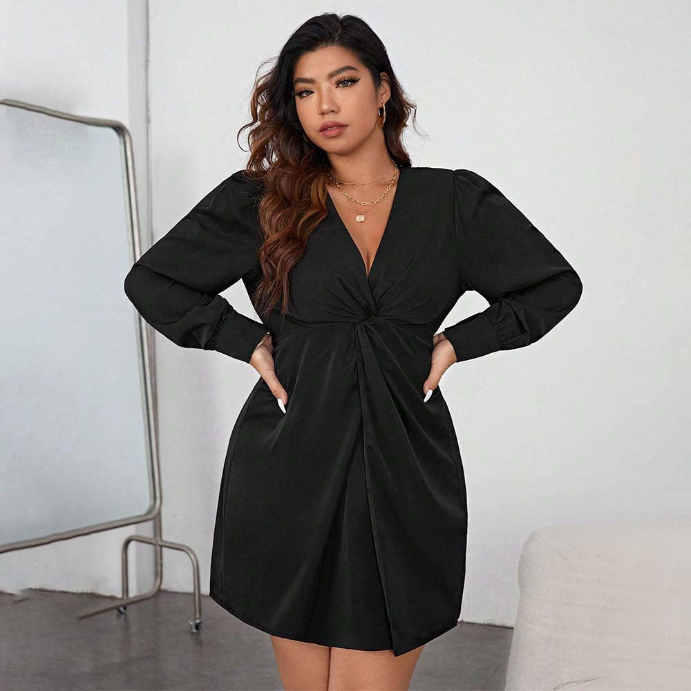 Plus-size black long-sleeved Elegant Winter High Sense Dress with V-neck and twisted front