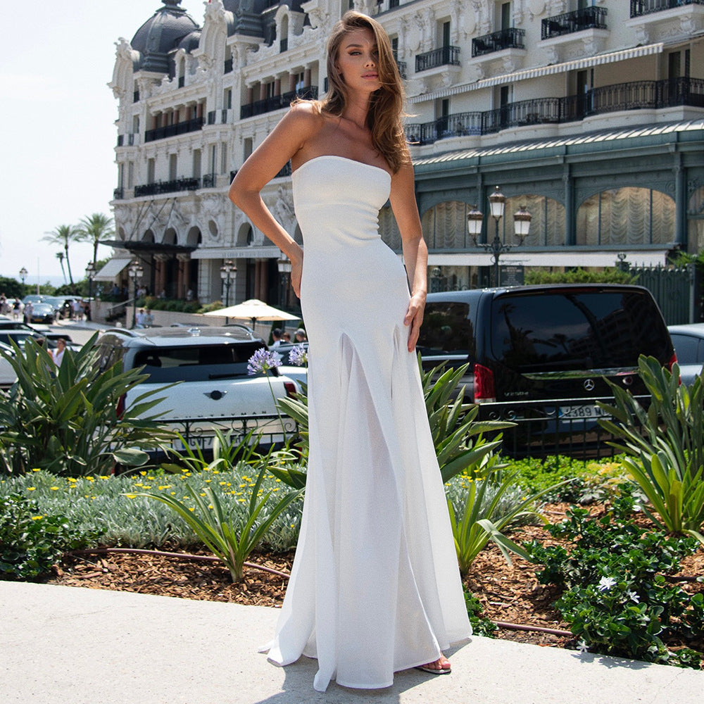 Elegant white strapless jumpsuit with wide-leg pants, a perfect addition to langry fashion