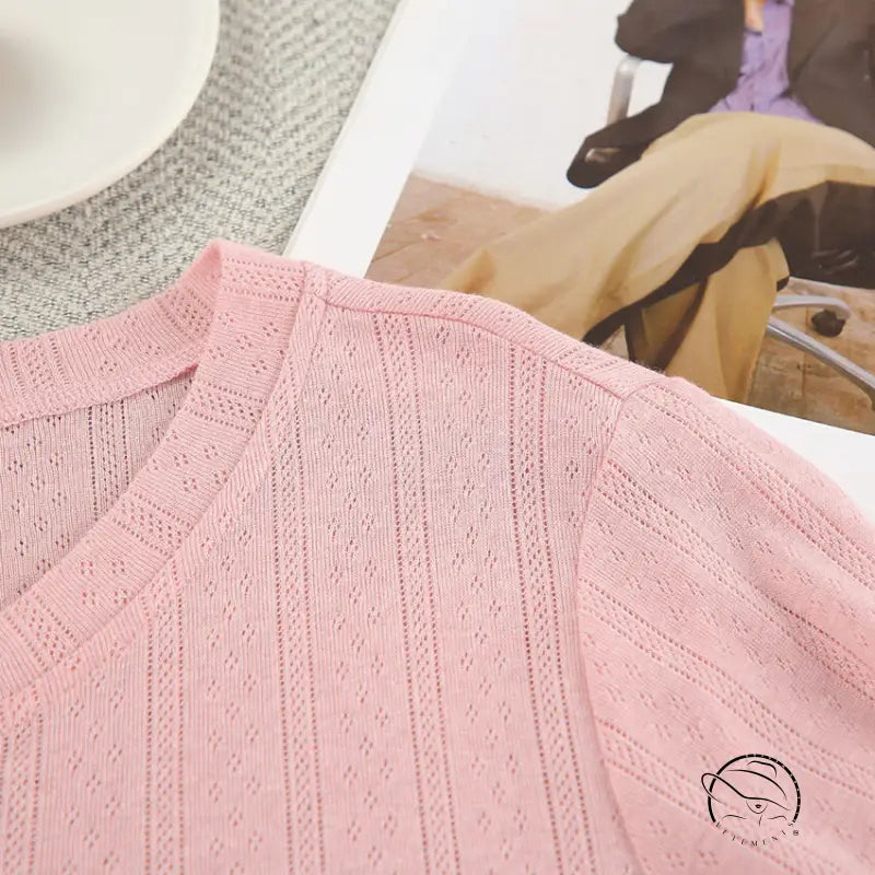 Pink eyelet knit breathable long V-neck top in fashion pajamas