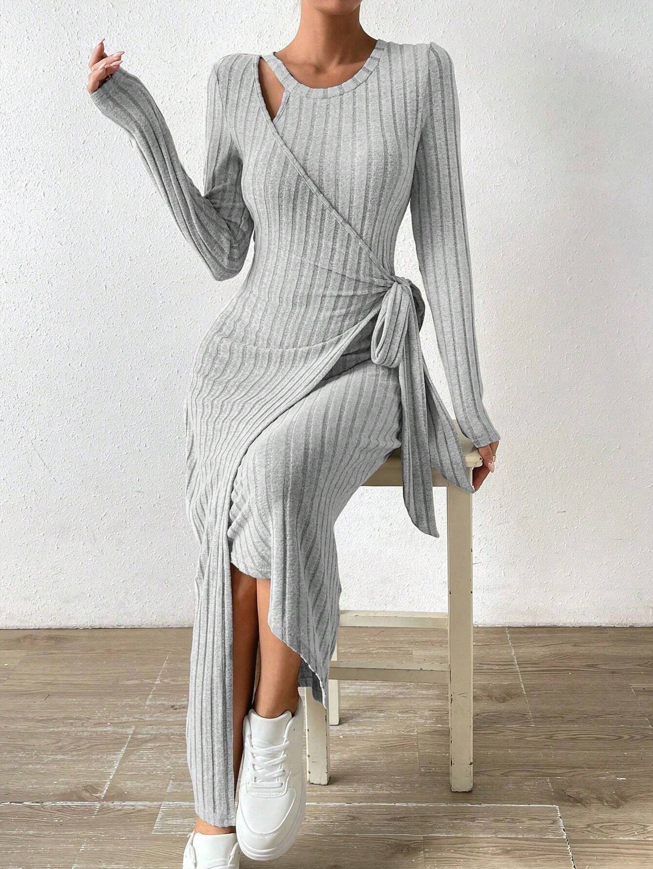 Elegant gray ribbed knit maxi dress with long sleeves and side slit