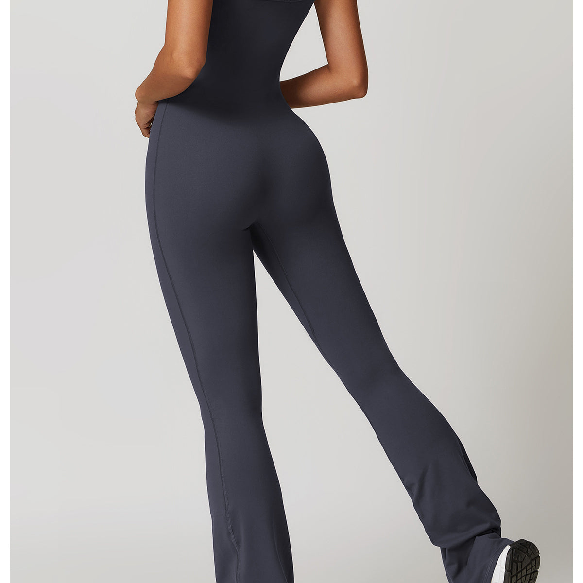 Dark gray flared yoga pants and matching tank top from the Langry fashion collection