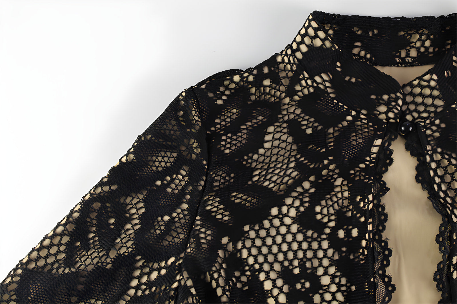 Black lace fabric with floral pattern for Elegant Slim Fit Dress in modern fashion ملابس