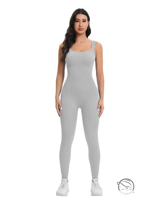 Breathable seamless knitted langry fashion jumpsuit in peach slim fit