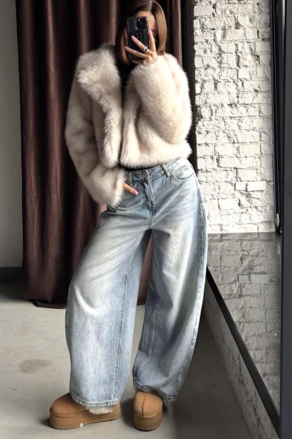 Warm faux fur baggy coat in light beige, fluffy texture, wide sleeves